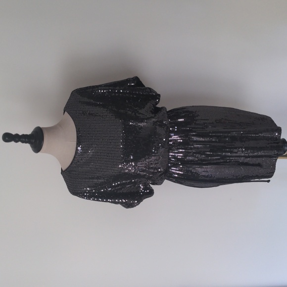 Cache Sequence dress - Picture 1 of 9